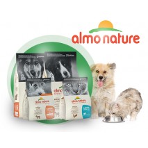 Обзор новинок: Сухие корма Almo Nature Holistic для собак и кошек